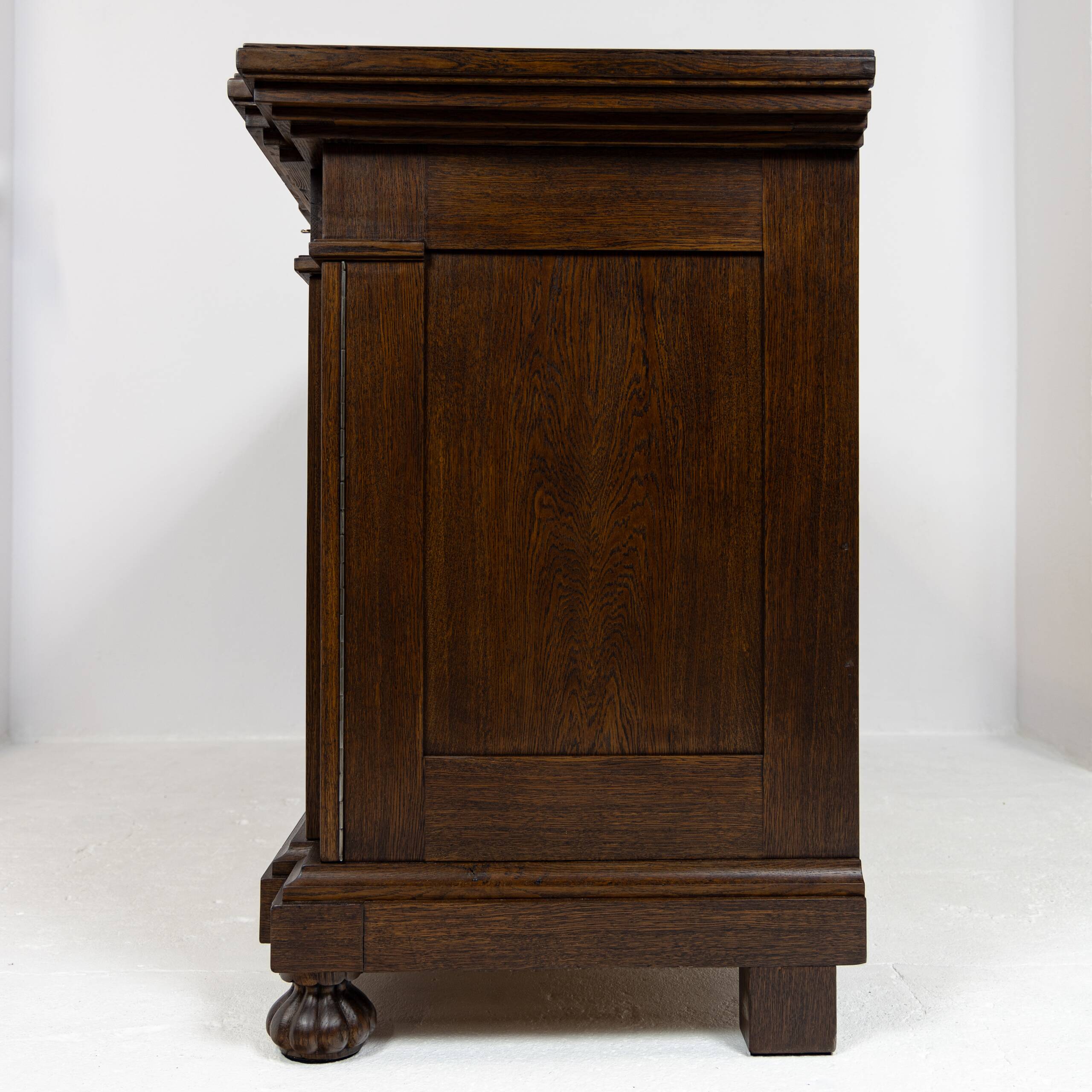 Large buffet with 4 doors in oak and mahogany - early 20th century