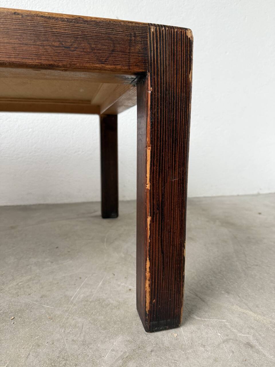 Dyem ceramic coffee table