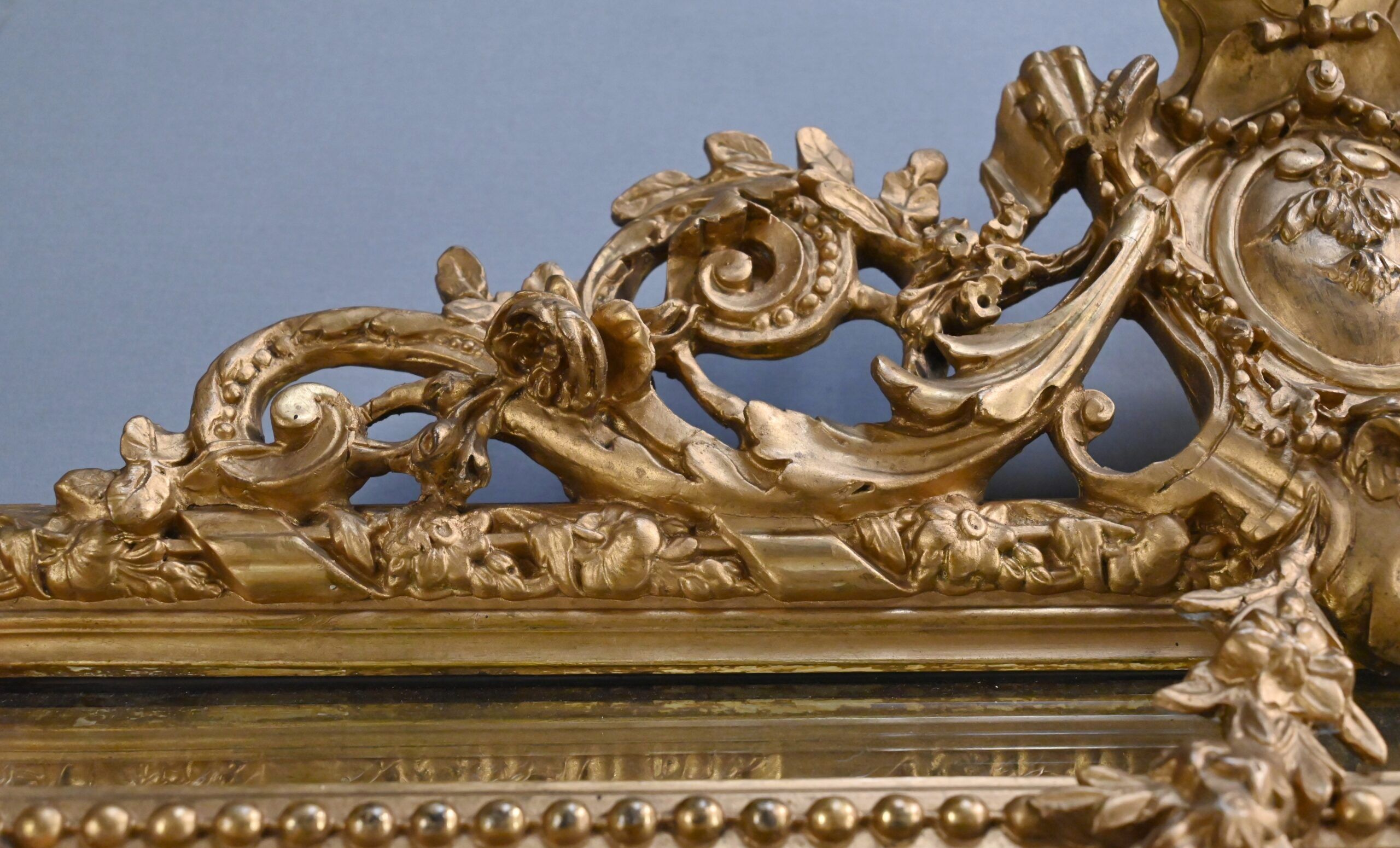 Important mirror with parcloses, Louis XVI style – late 19th century