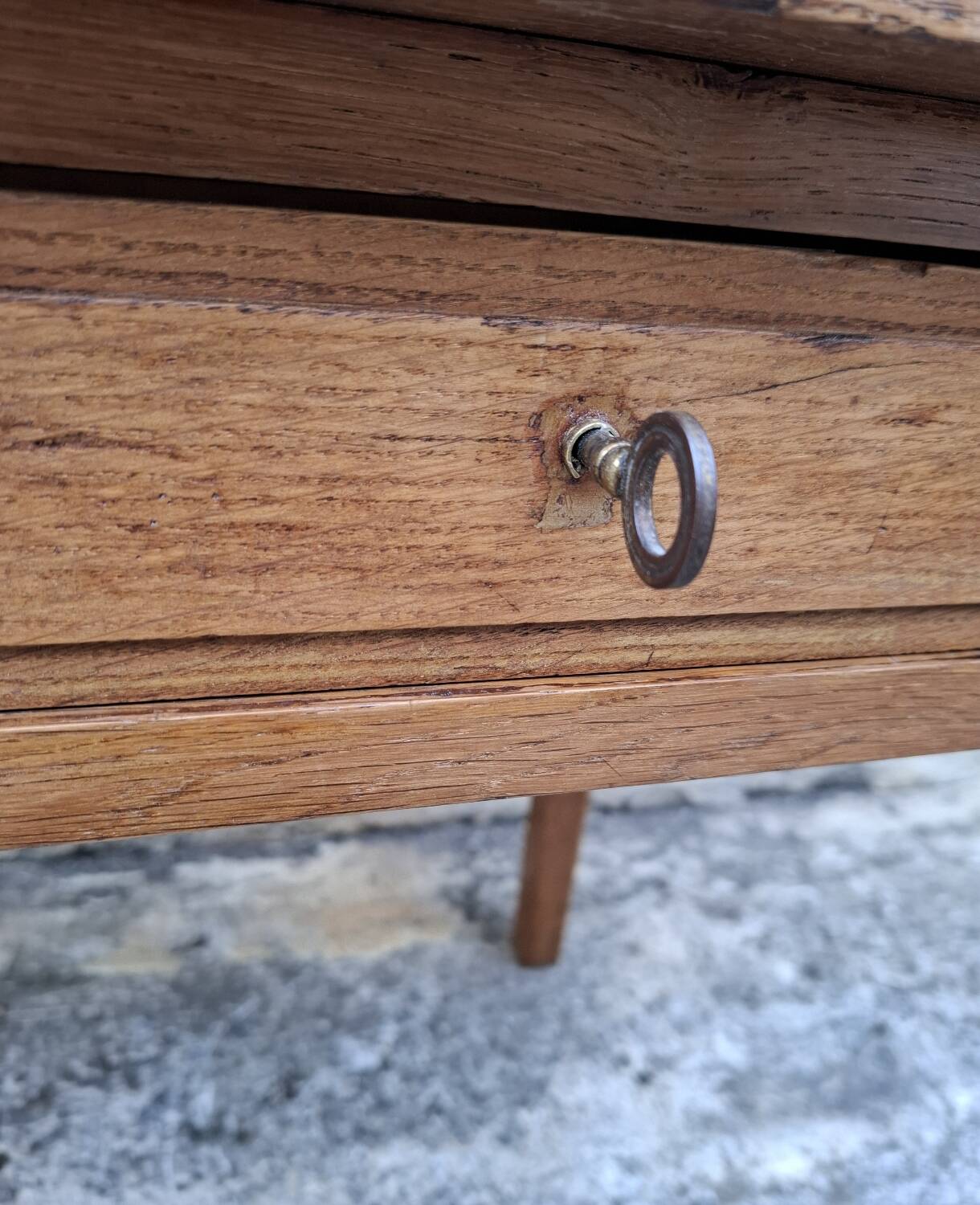 Oak farmhouse table 129 cm x 68 cm