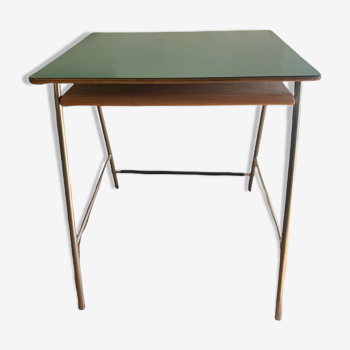 Table d’écolier modèle "munkegard" d'Arne Jacobsen