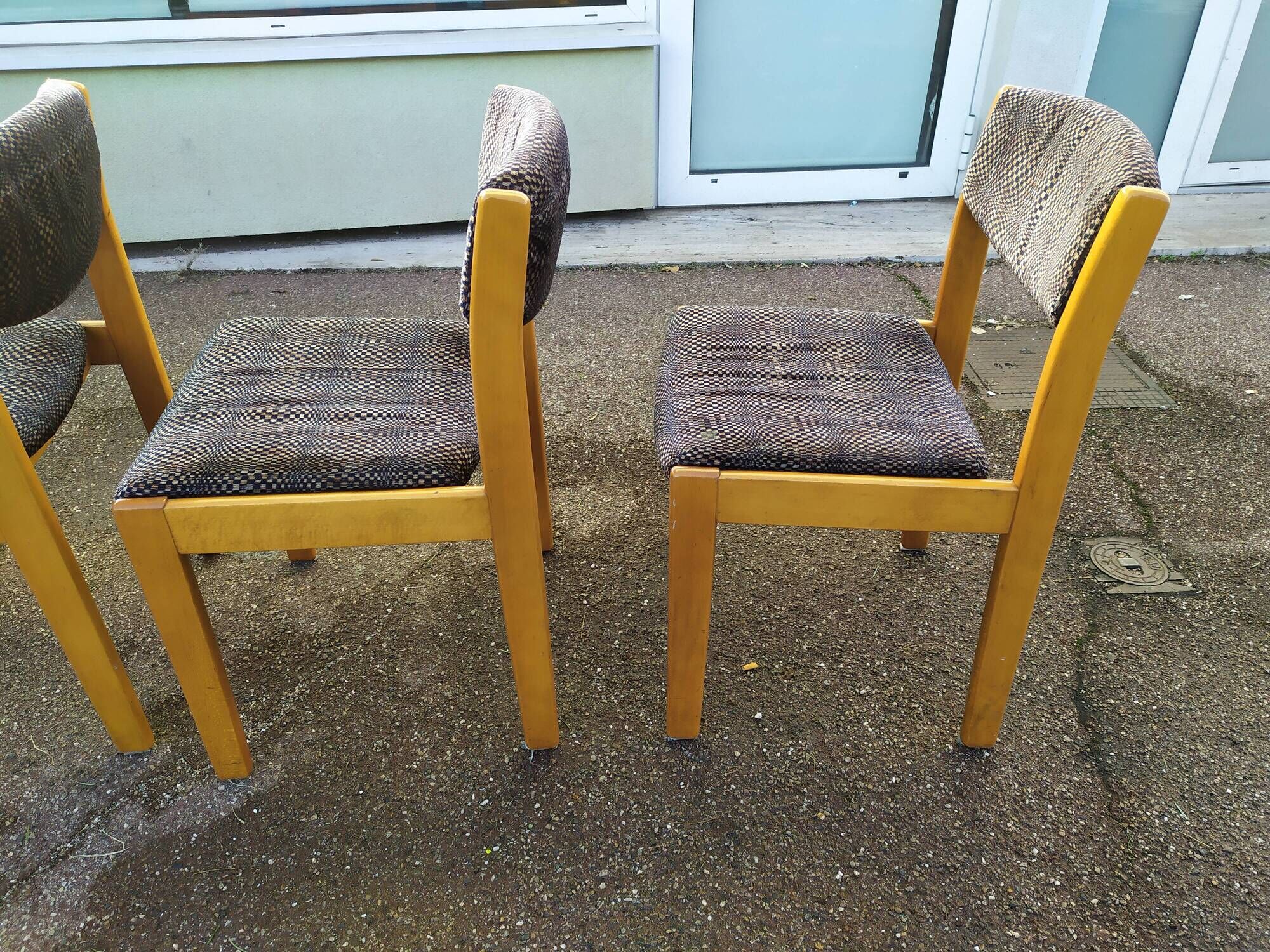 Lot de 4 Chaises en bois blond et tissu gris - Vintage