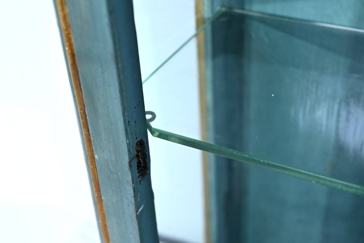 Small Showcase in Painted and Gilded Wood, Louis XV Style – Early 19th Century