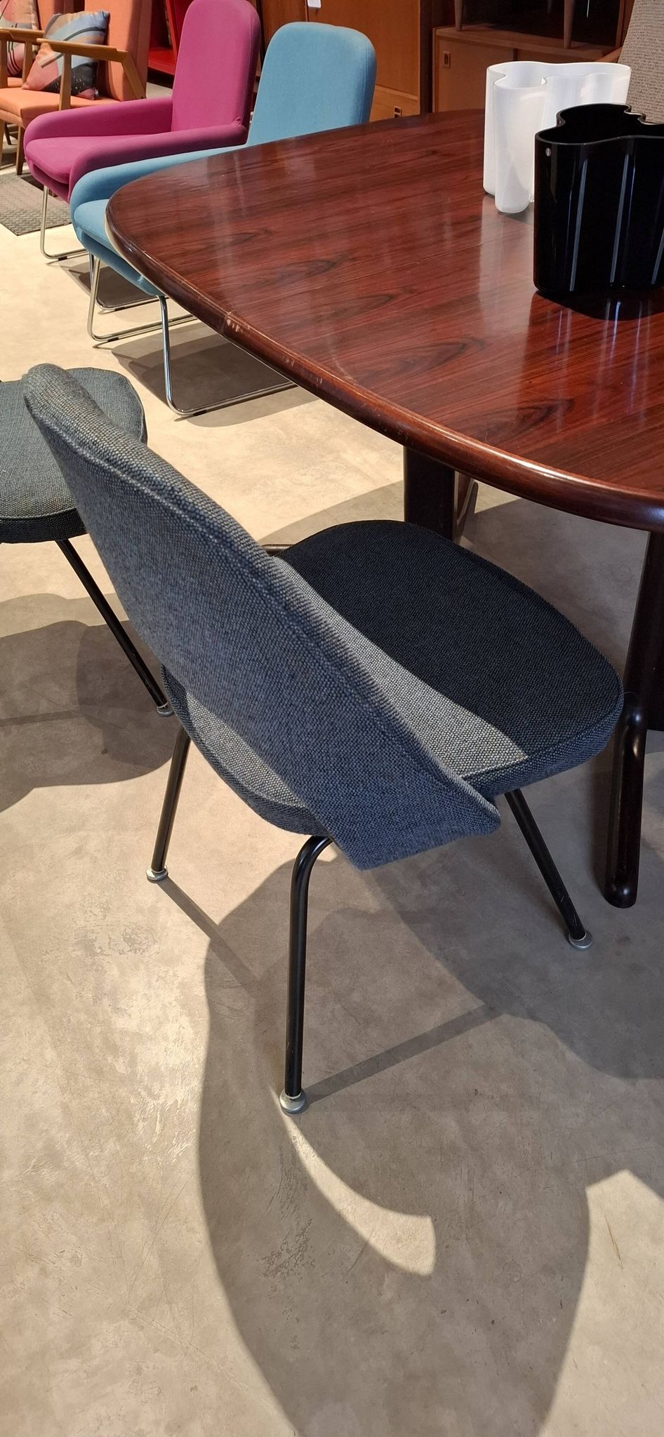 Ensemble de 4 chaises Executive Eero Saarinen 72CC pour Knoll – Mid-Century Modern