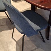Ensemble de 4 chaises Executive Eero Saarinen 72CC pour Knoll – Mid-Century Modern