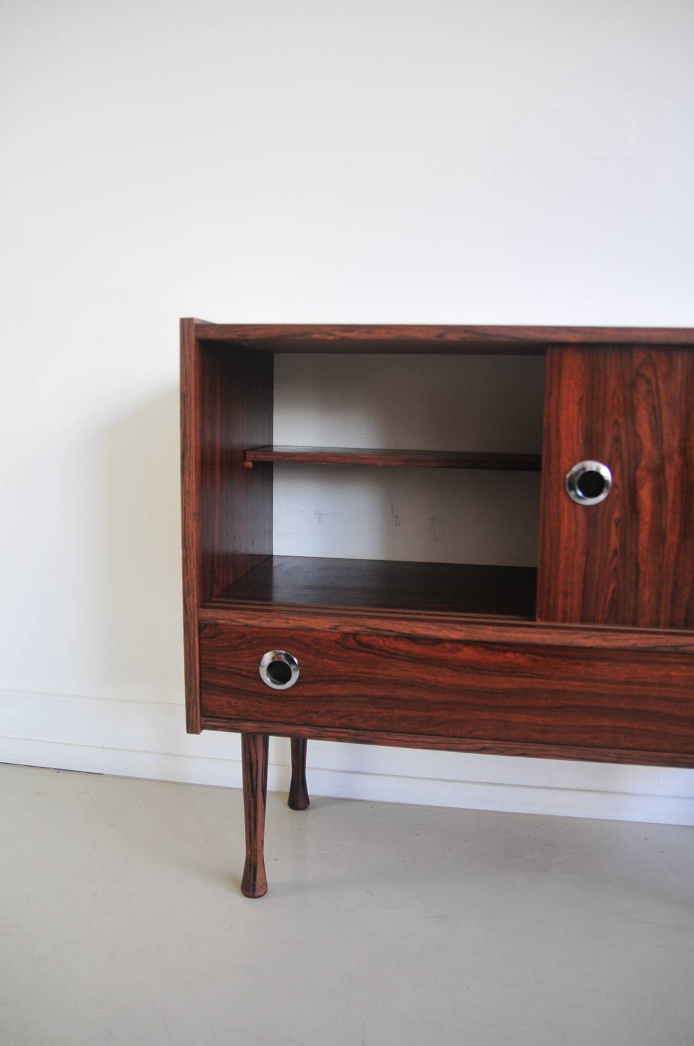 Buffet audio vintage en palissandre