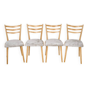 ensemble de quatre chaises