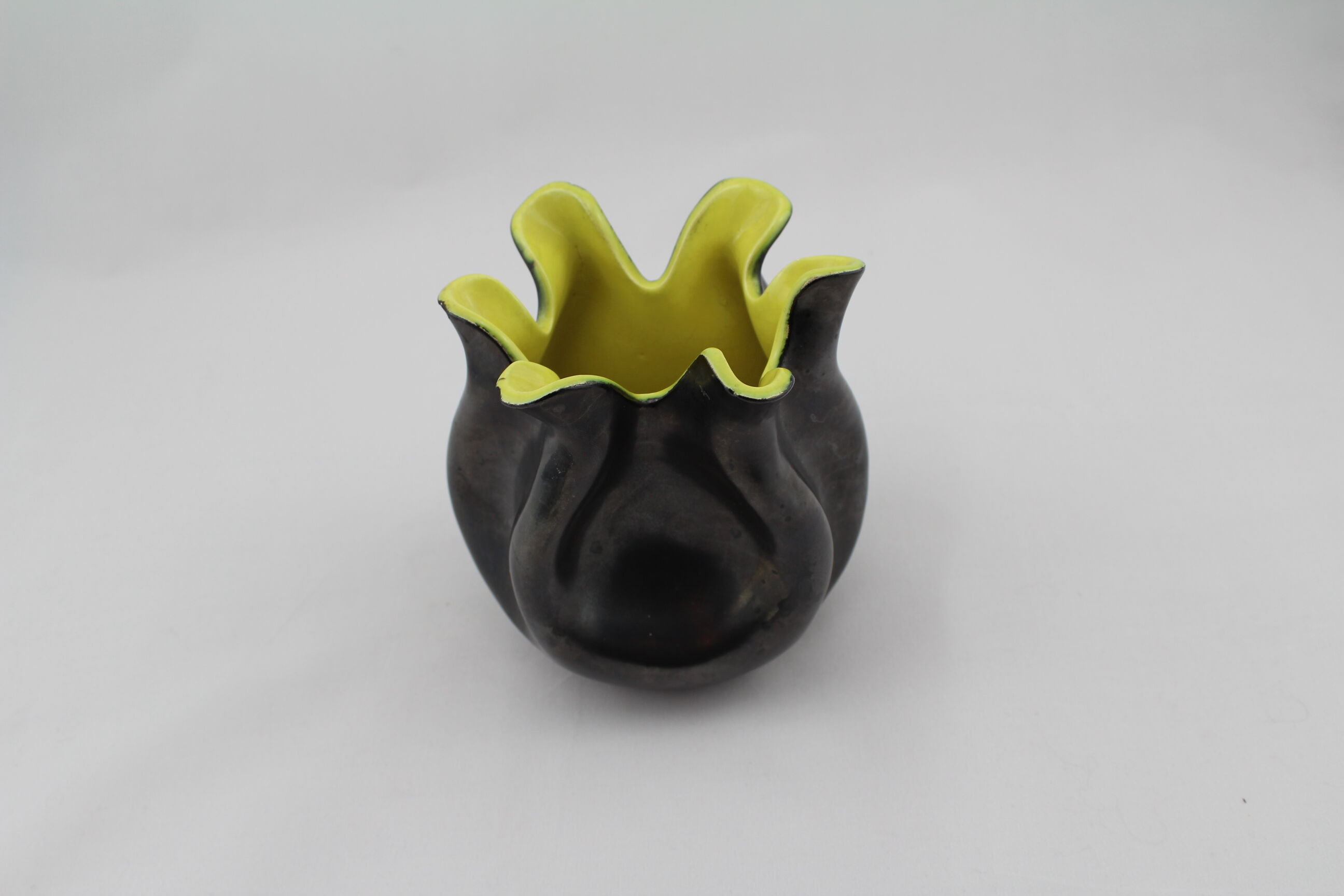 Vase Elchinger ceramic black and yellow