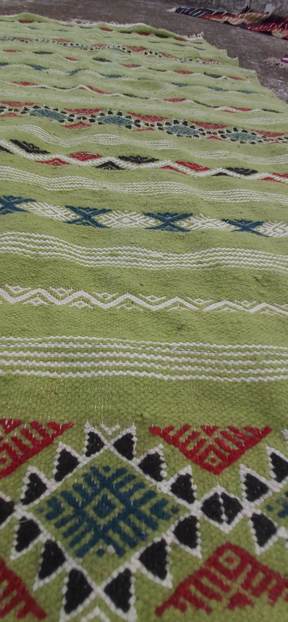 Berber handmade green kilim rug in pure wool 210-115cm