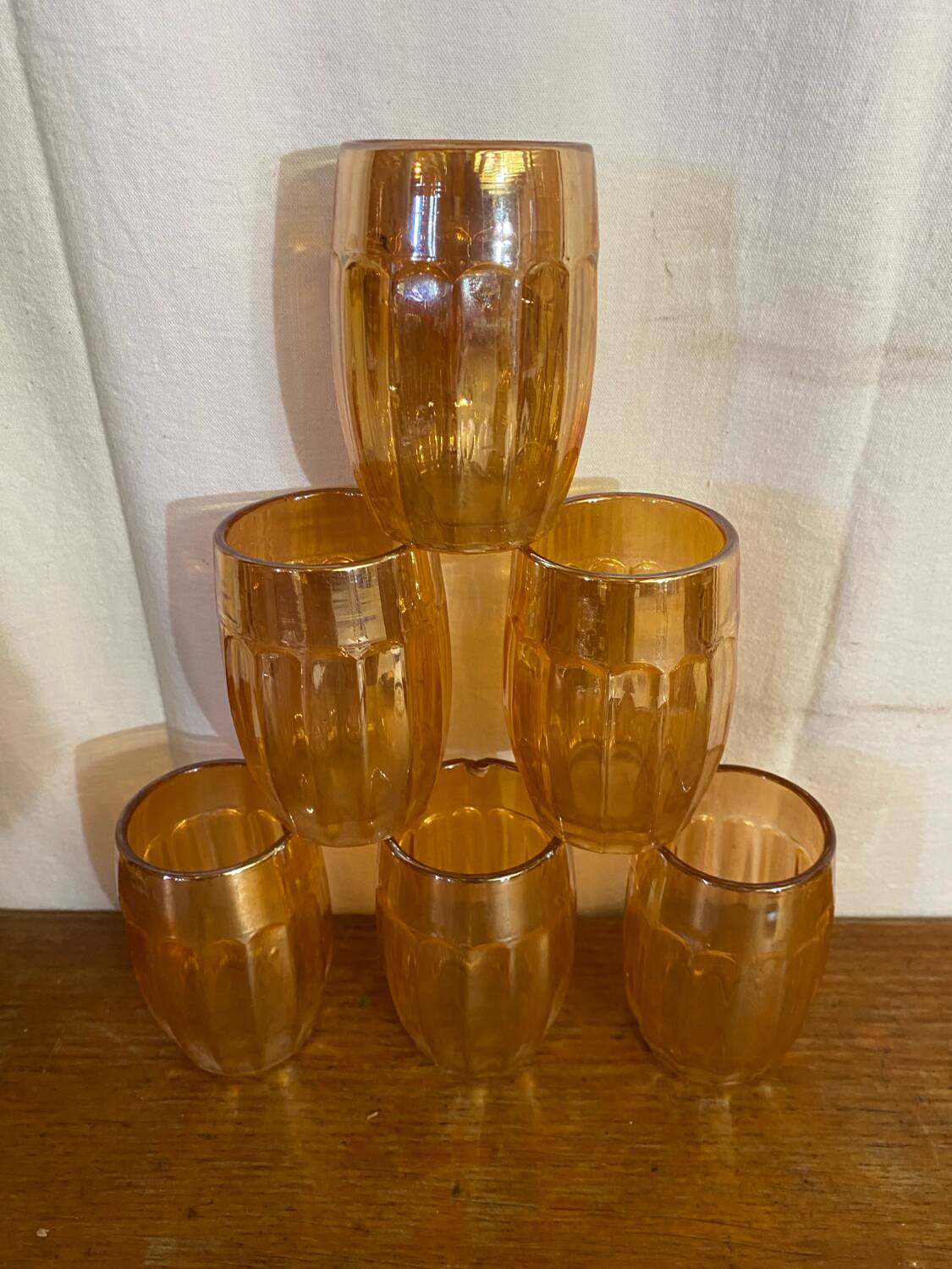 6 verres gobelets vintage en verre orange irisé