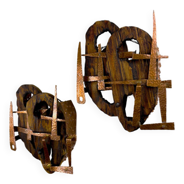 Paire d'appliques brutalistes en bois et cuivre, Italie, années 1970
