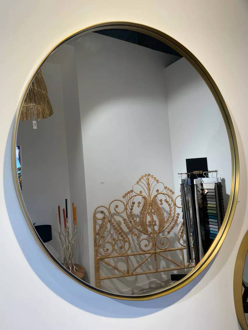 XL round mirror 90cm diameter with brass surround