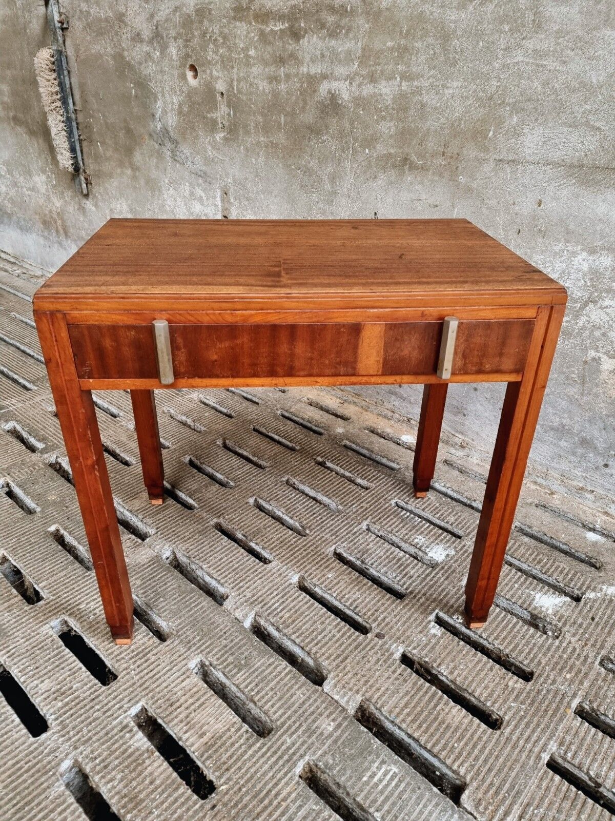 Art deco table desk