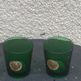 Set of 2 whisky glasses, aperitif, dubonnet, green glass, gold medalist in front, collector