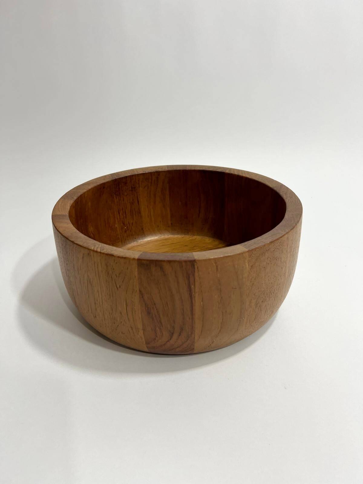 Large vintage Danish teak bowl, design Richard Nissen for Nissen Trævarefabrik Langaa 1960