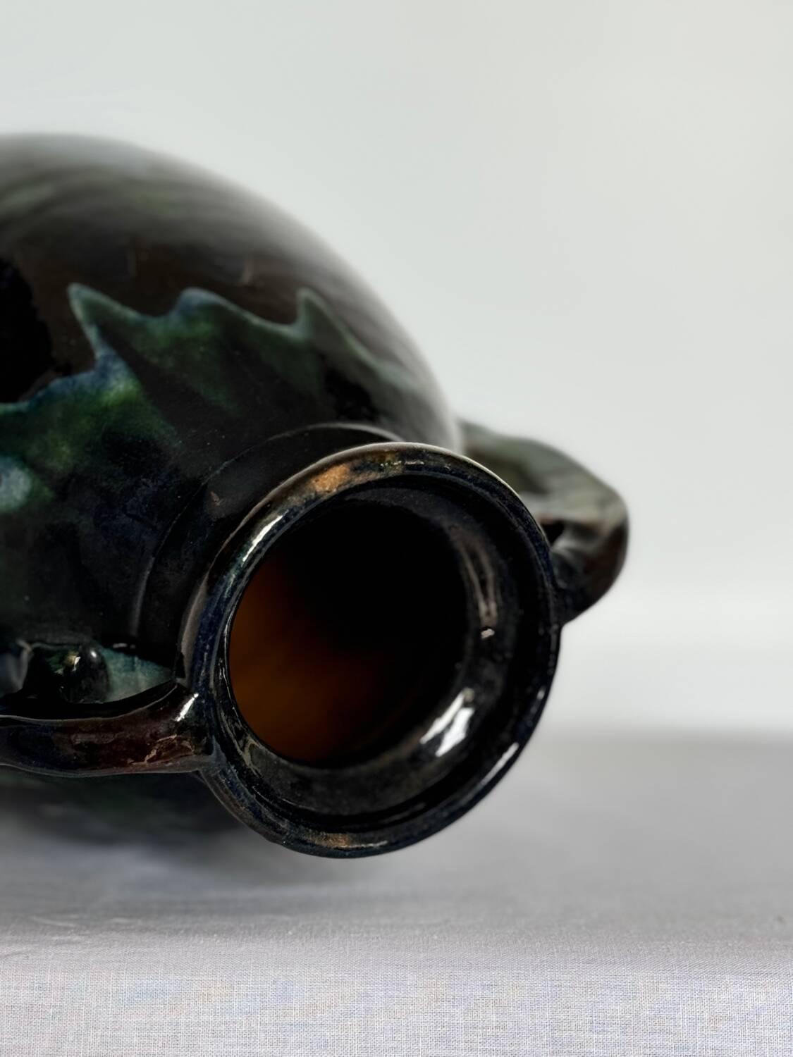 Handmade vase in mixed earth