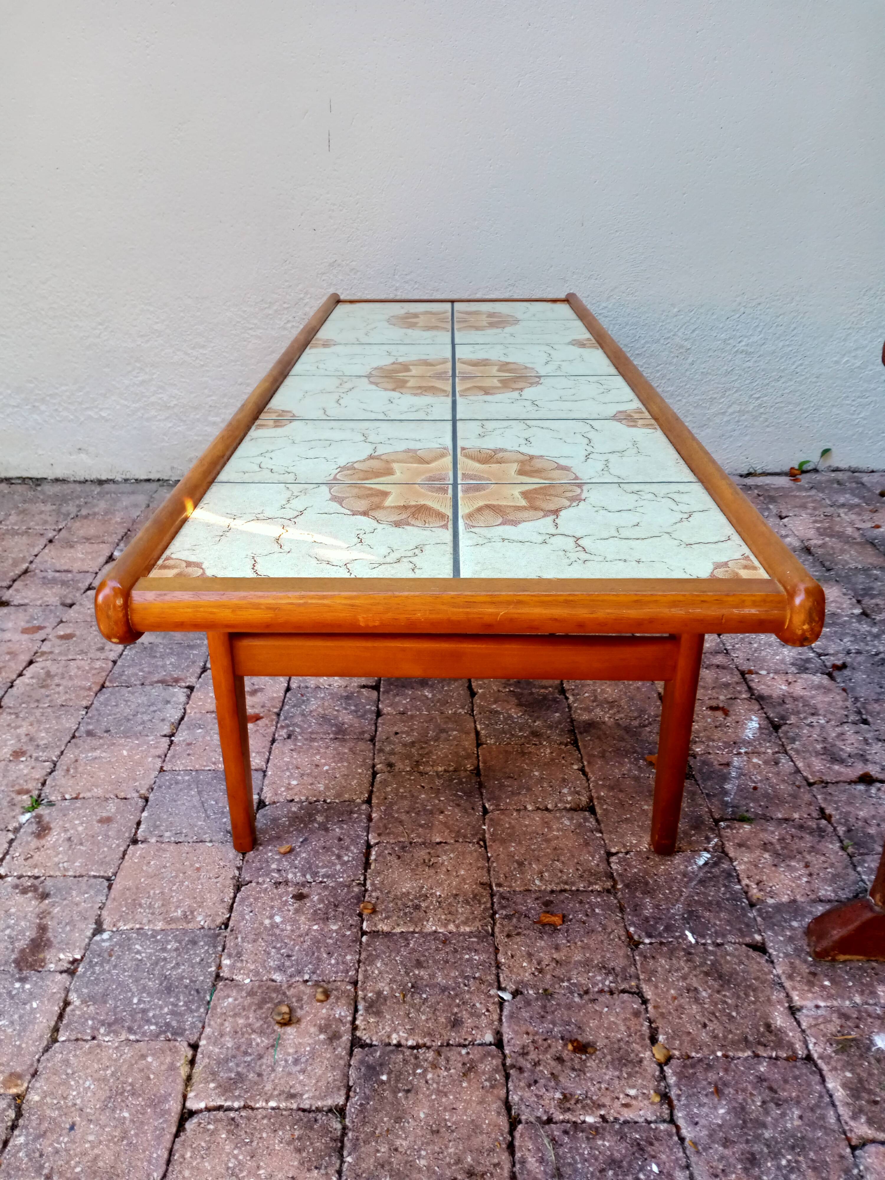 Ceramic vintage coffee table