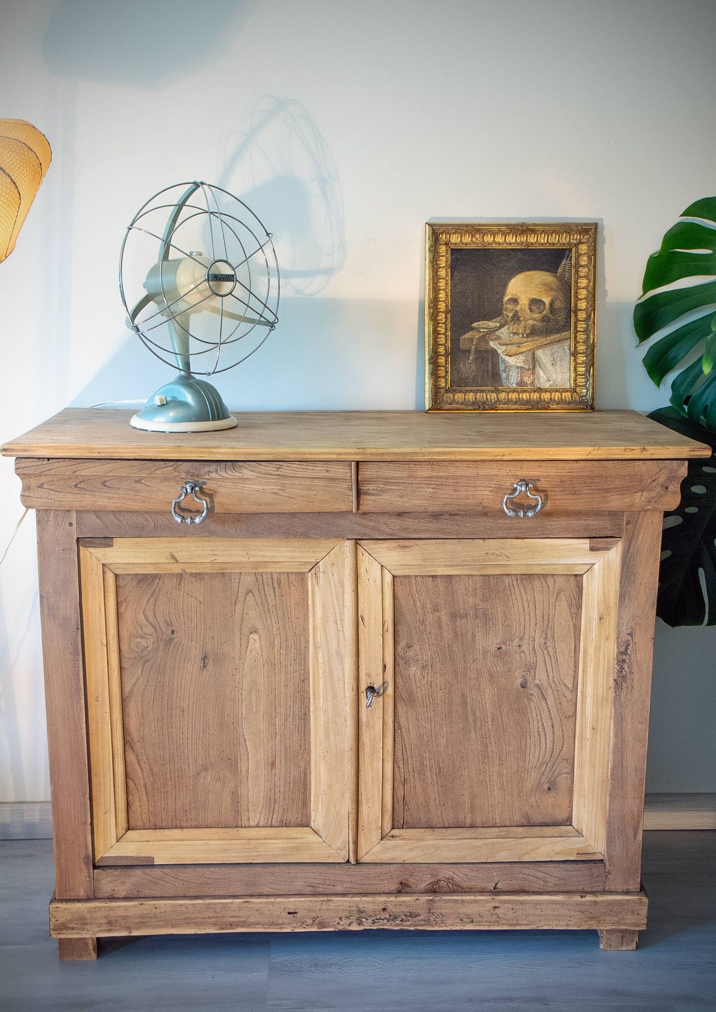 Buffet parisien ancien, Chêne clair brut