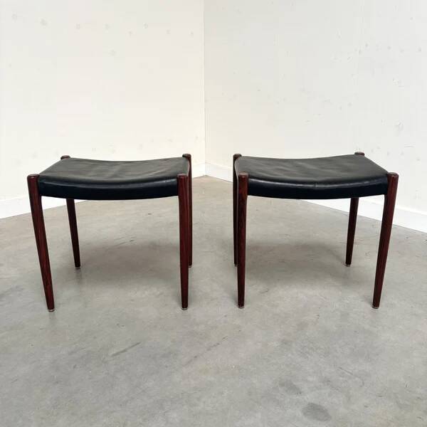 Set of Møller 80A stools, 1960s