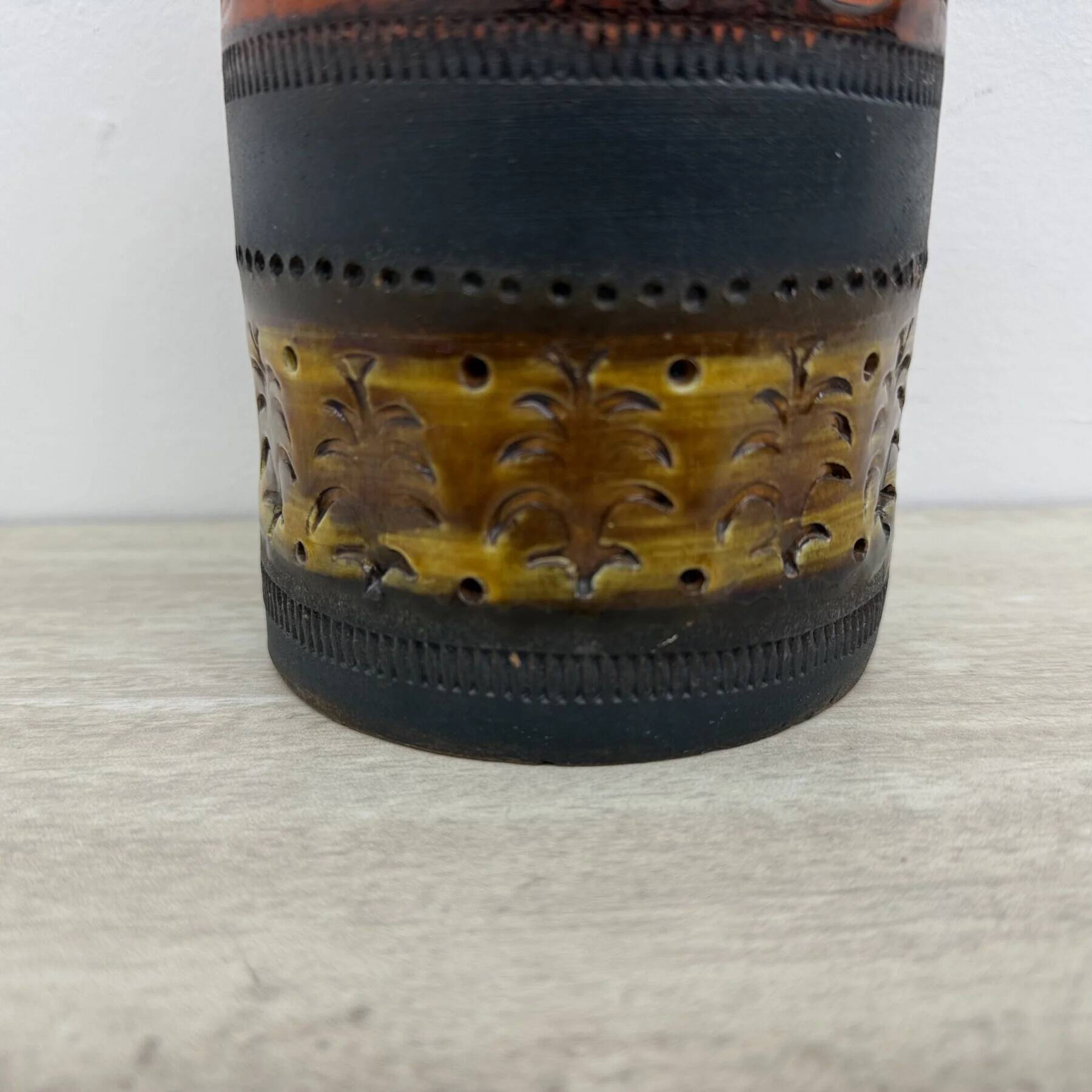 Mid-century Bitossi Genovese Aldo Londi vase Italy, 1970s