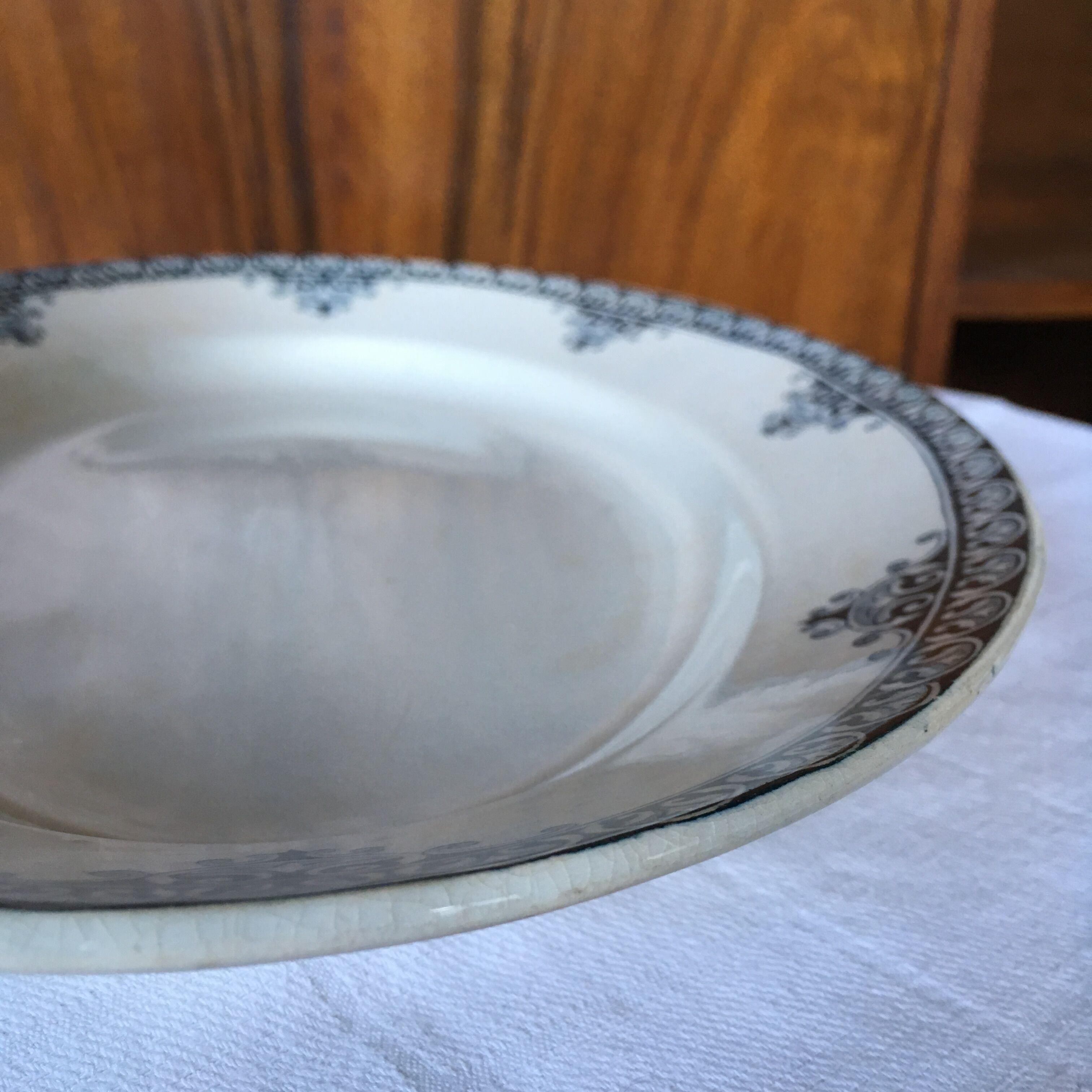 Service St-Amand earthenware dish and Hamage model Edirne