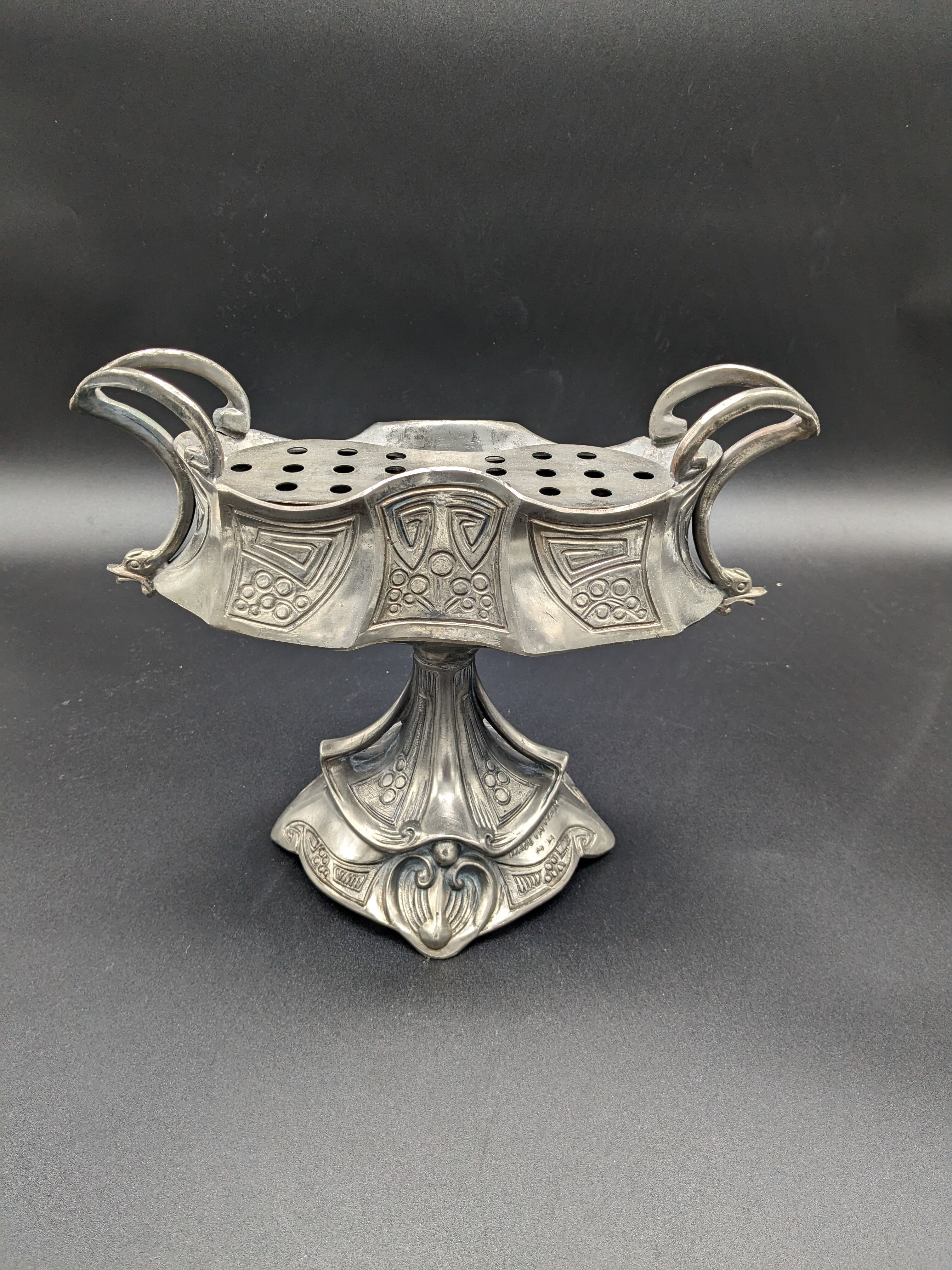 Art nouveau spades flowers incense design from the 20th century, Mauro Manetti