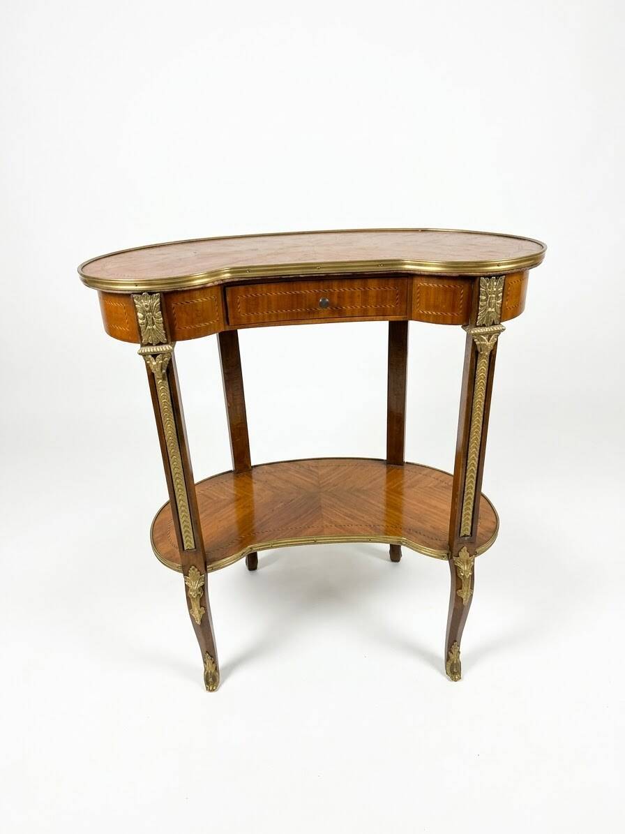 Kidney-shaped bedside table in Louis XV style with marquetry.