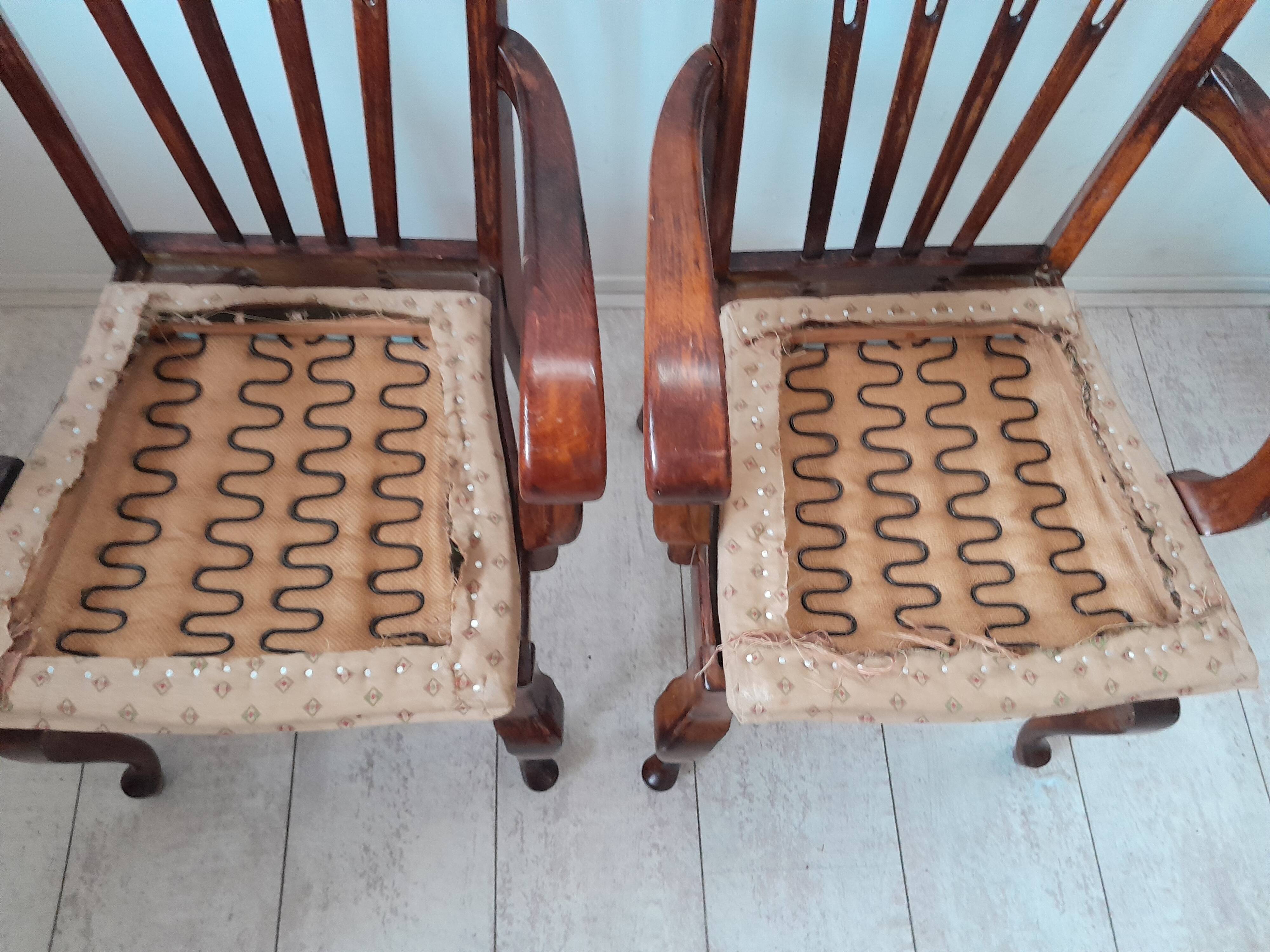 Paire de fauteuils de style Queen Anne originaux