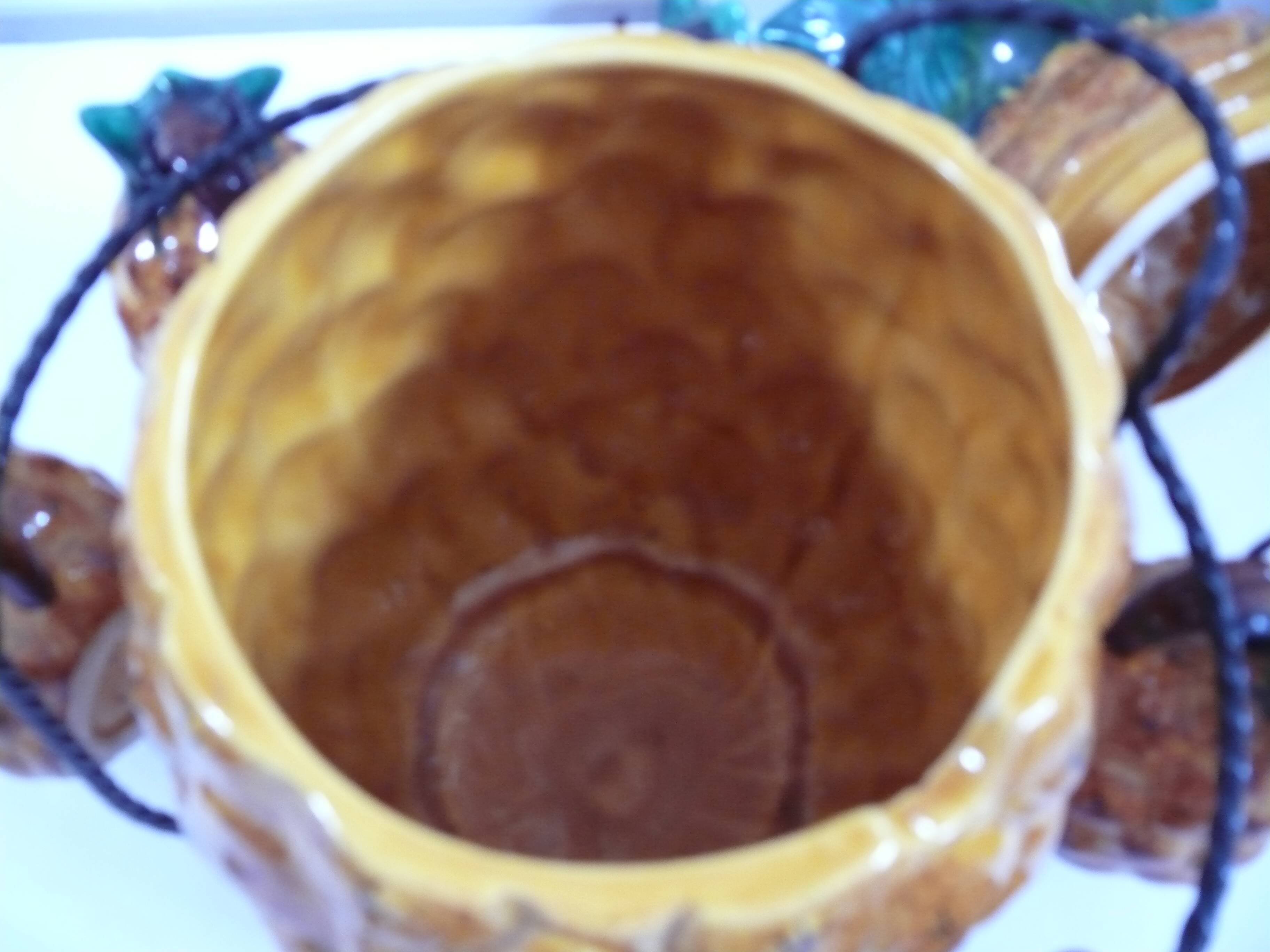 Pineapple-shaped punch set in Vallauris ceramic.