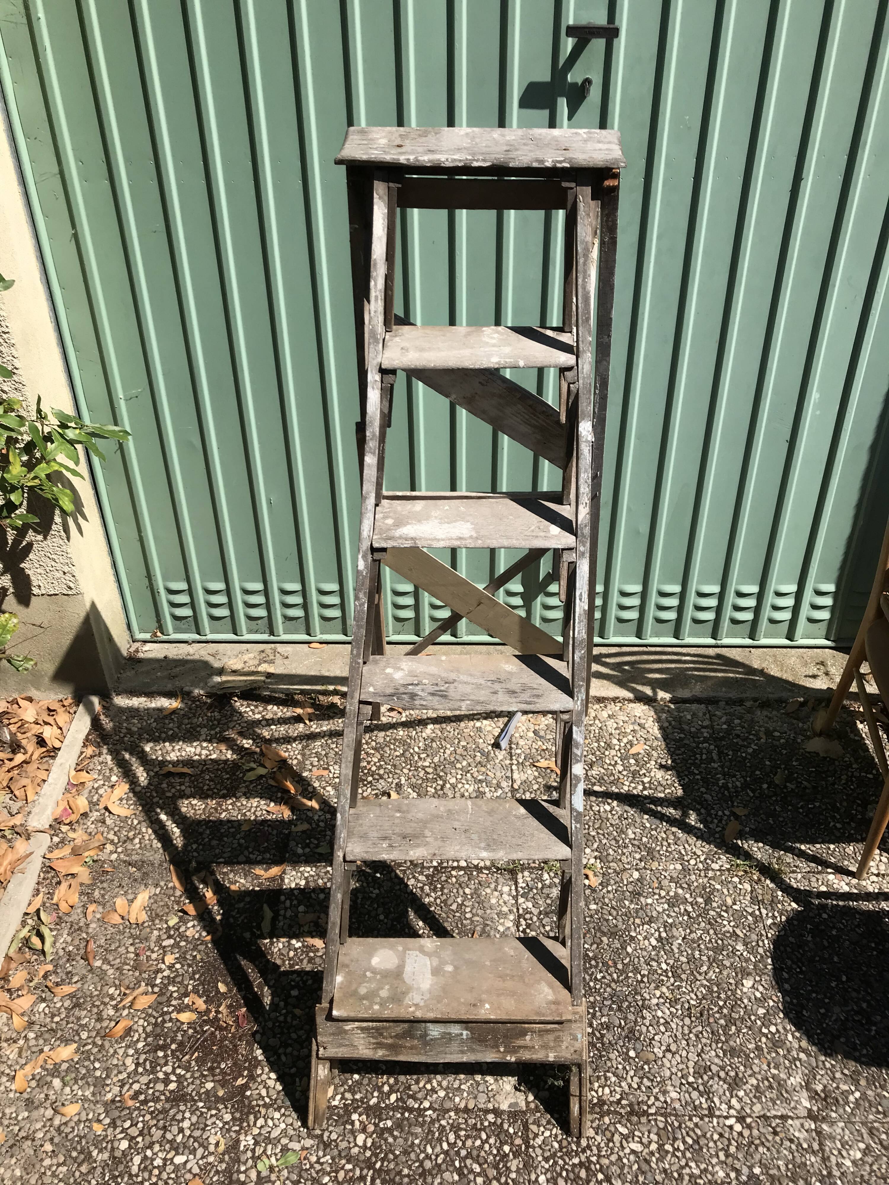 Former painter's stepladder wood 6 marches decoration vintage library