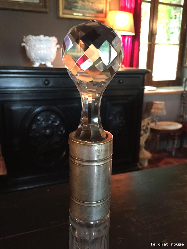 Decanter cut Crystal Baccarat mount silver metal