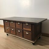 Professional furniture revisited in coffee table