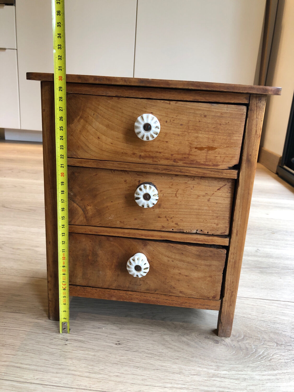 Night table 3 drawers in vintage wood
