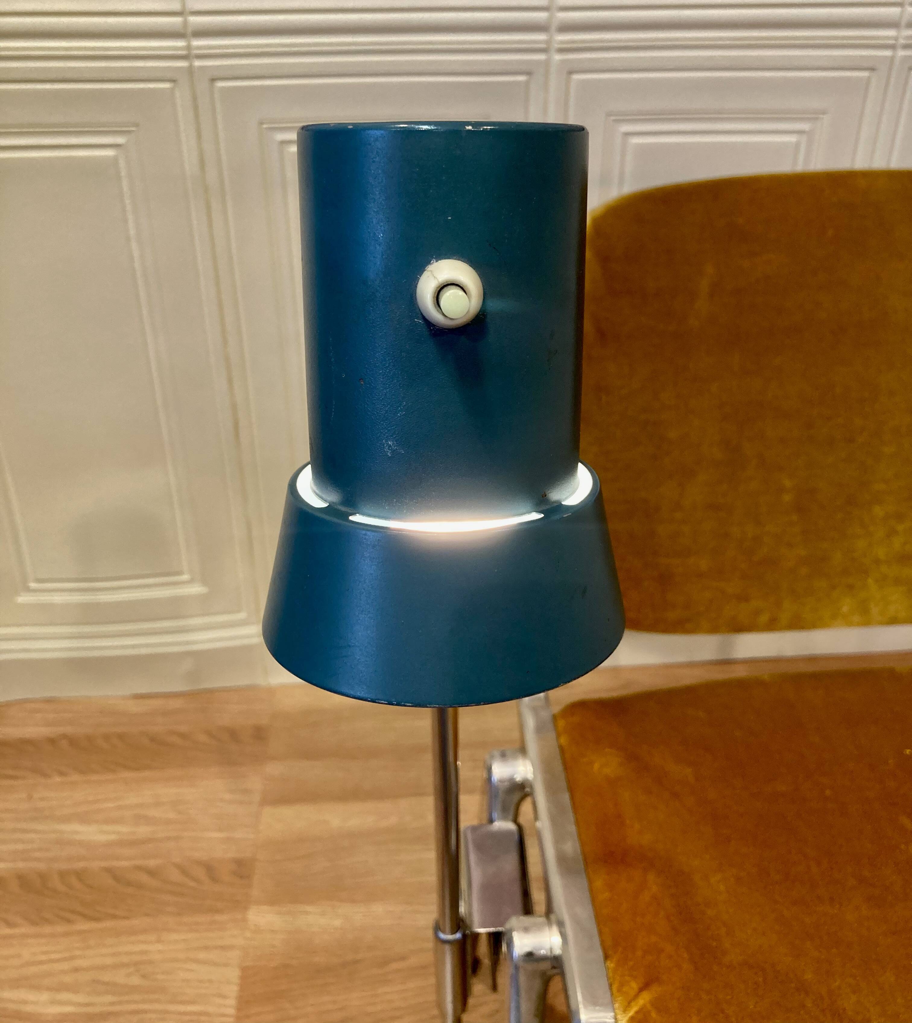 Large modular industrial lamp from the 1950s.