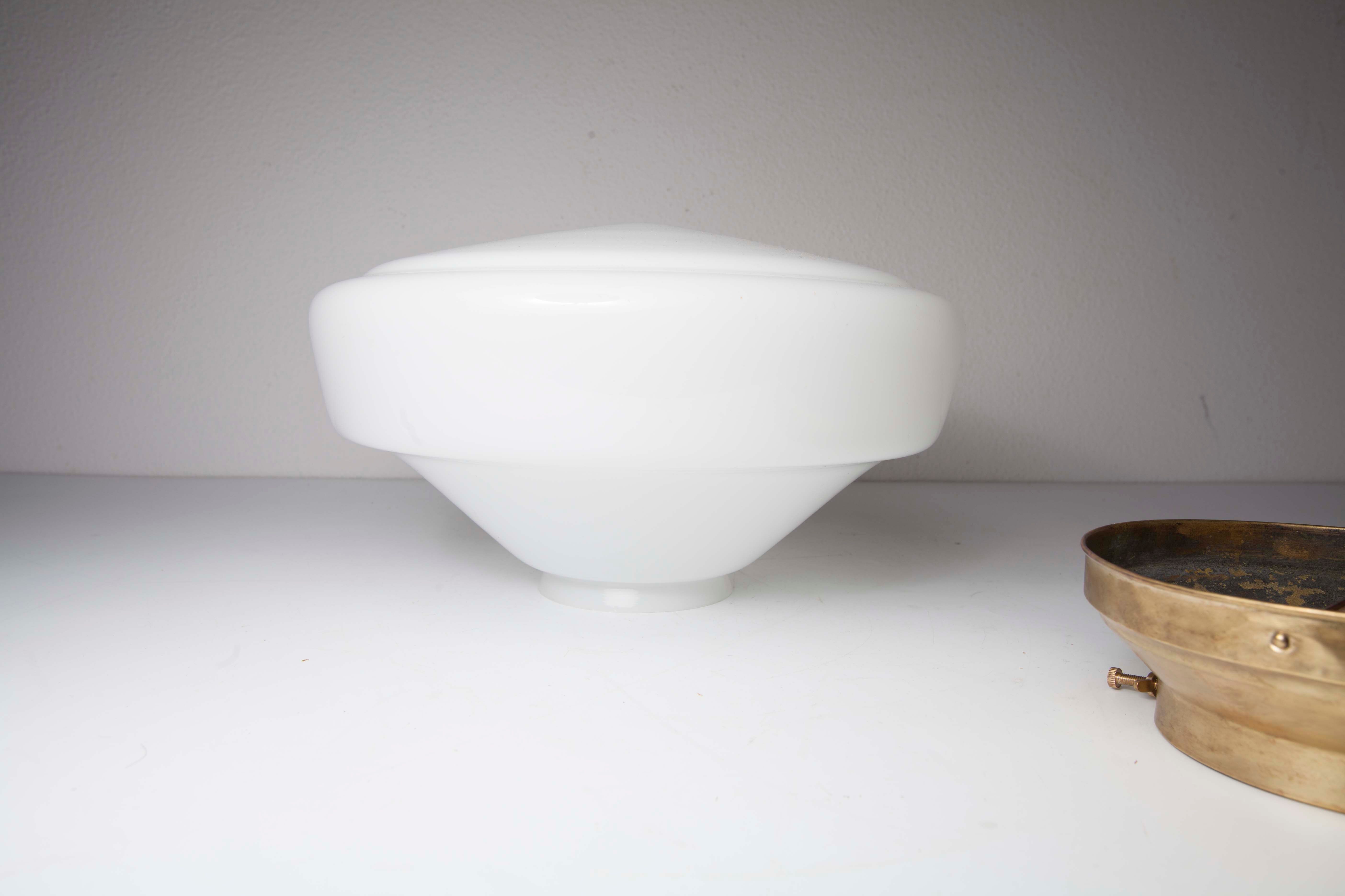 Globe opaline and brass plafon d30cm