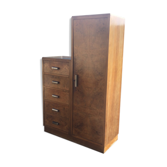 Asymmetrical cabinet