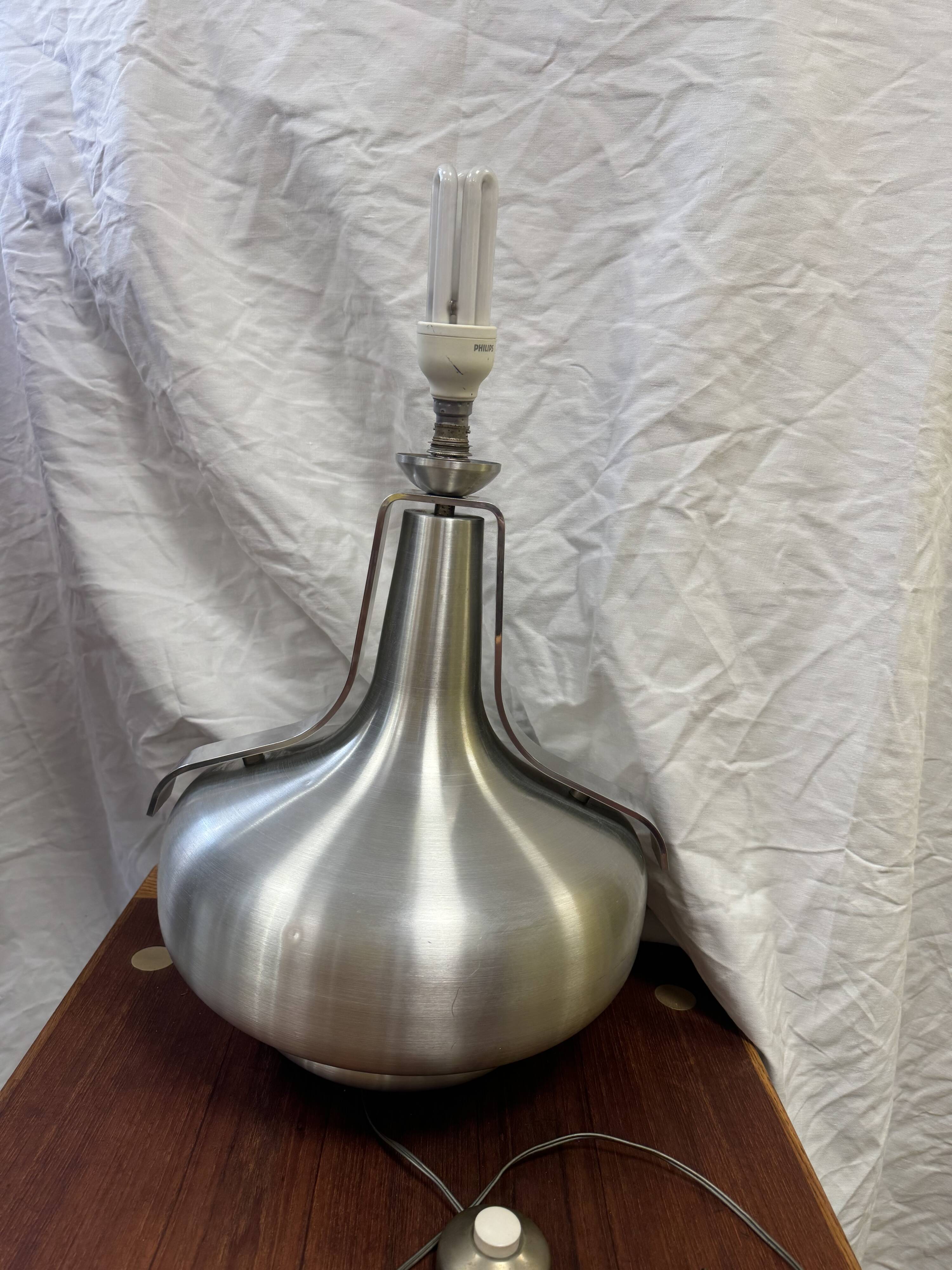Vintage 70s silver lamp