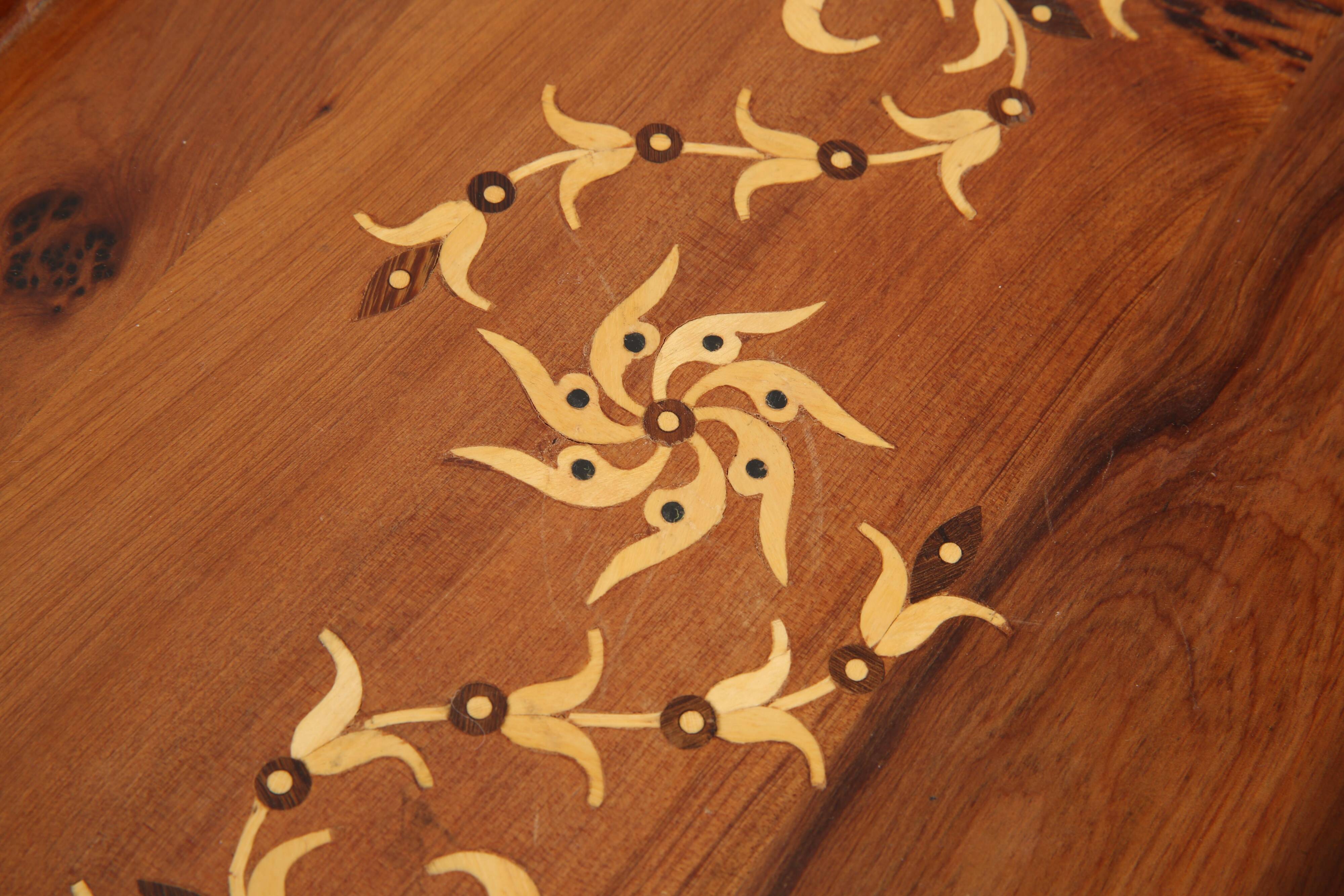 Decorative wooden plate mid-century with flowers, Italy, 1960s