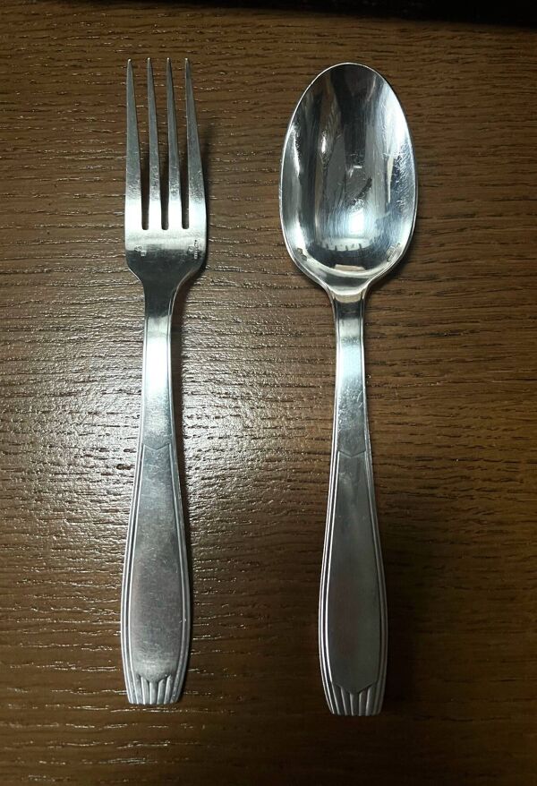 Ecrin ménagère 24 pièces métal argenté Alfénide art déco poinçon 84 gr