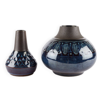 Ensemble de deux vases en céramique conçus par Einar Johansen pour Søholm Stentøj, Danemark, années 1960.
