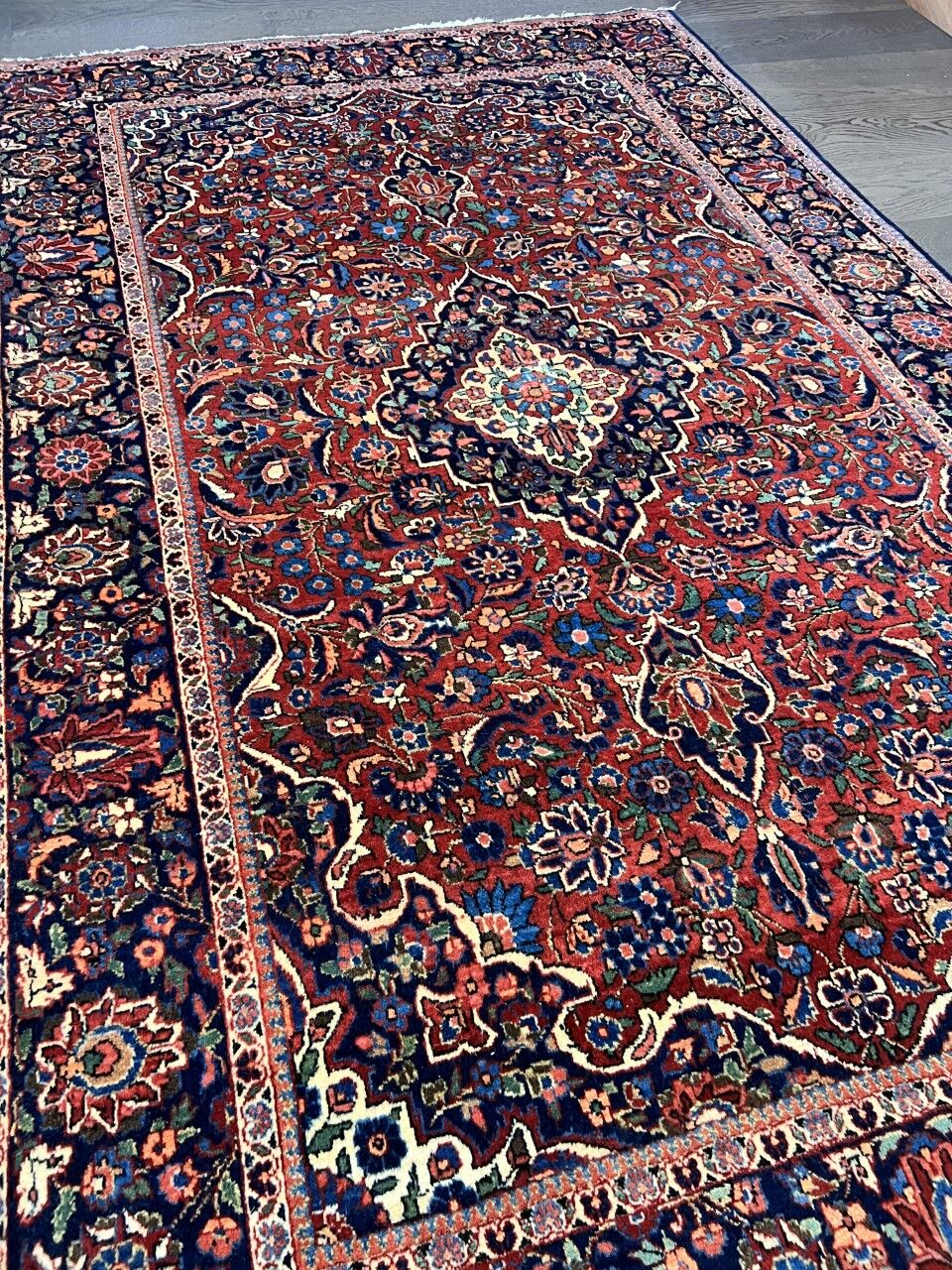 Oriental rug 206x129cm