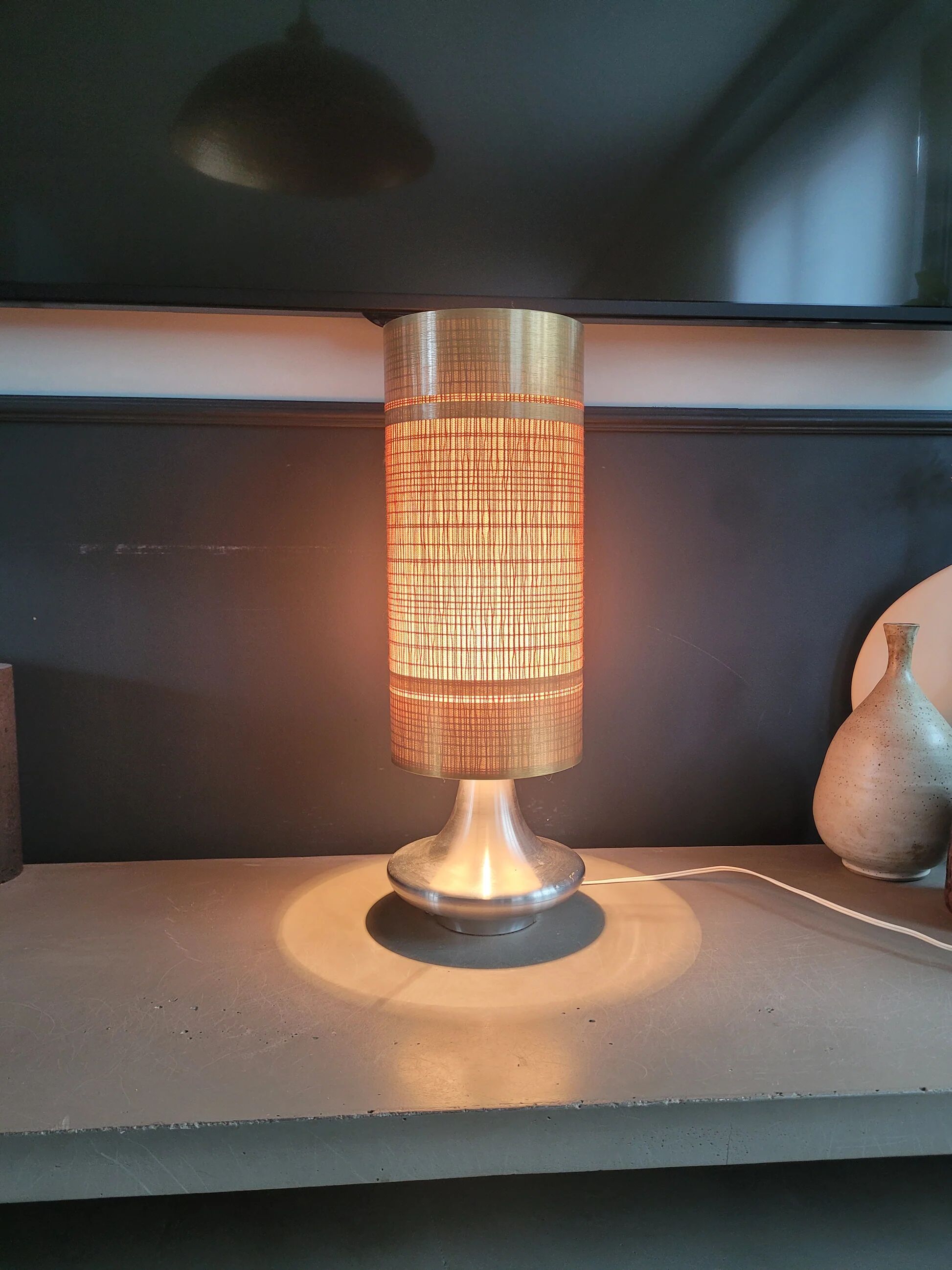 Vintage table lamp with brushed aluminium base - cylinder shade