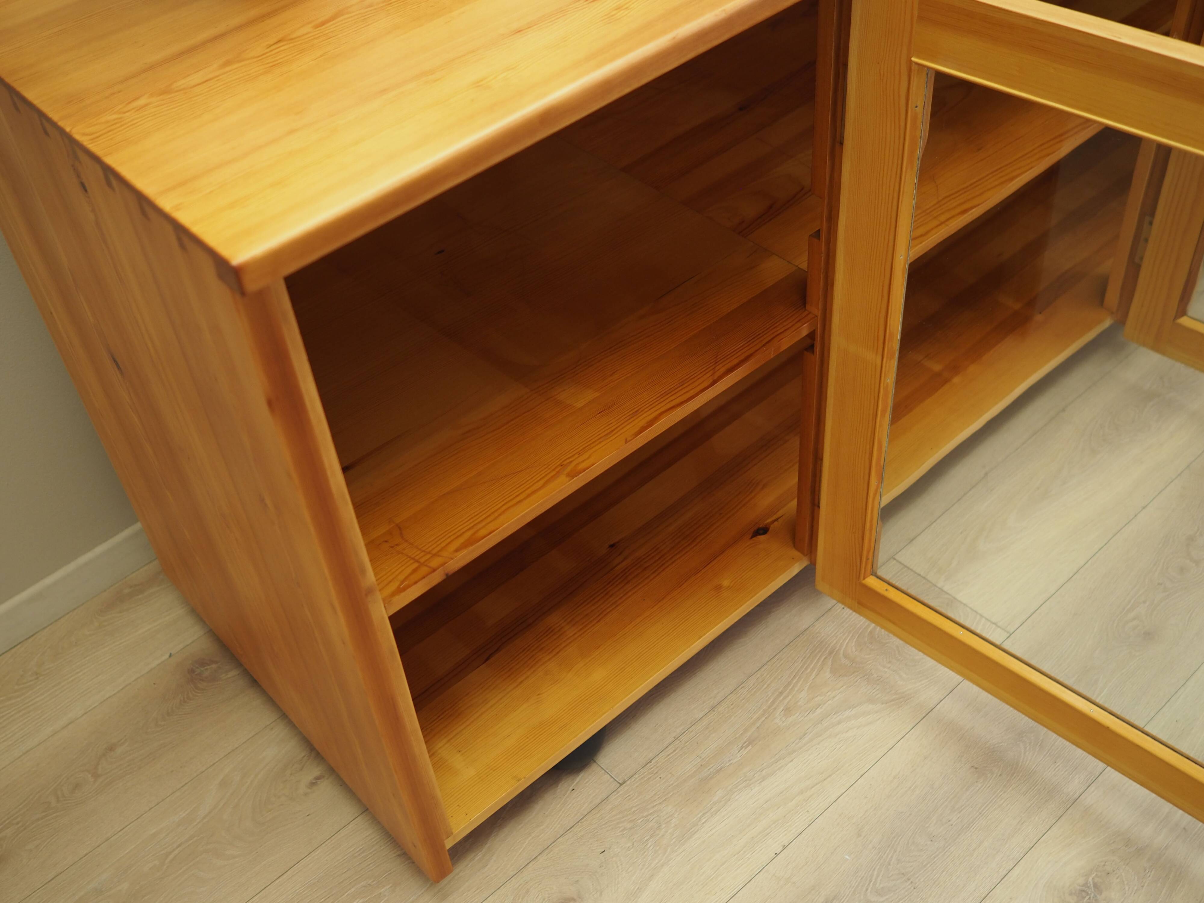 Pine showcase, Danish design, 1980s, production: Denmark