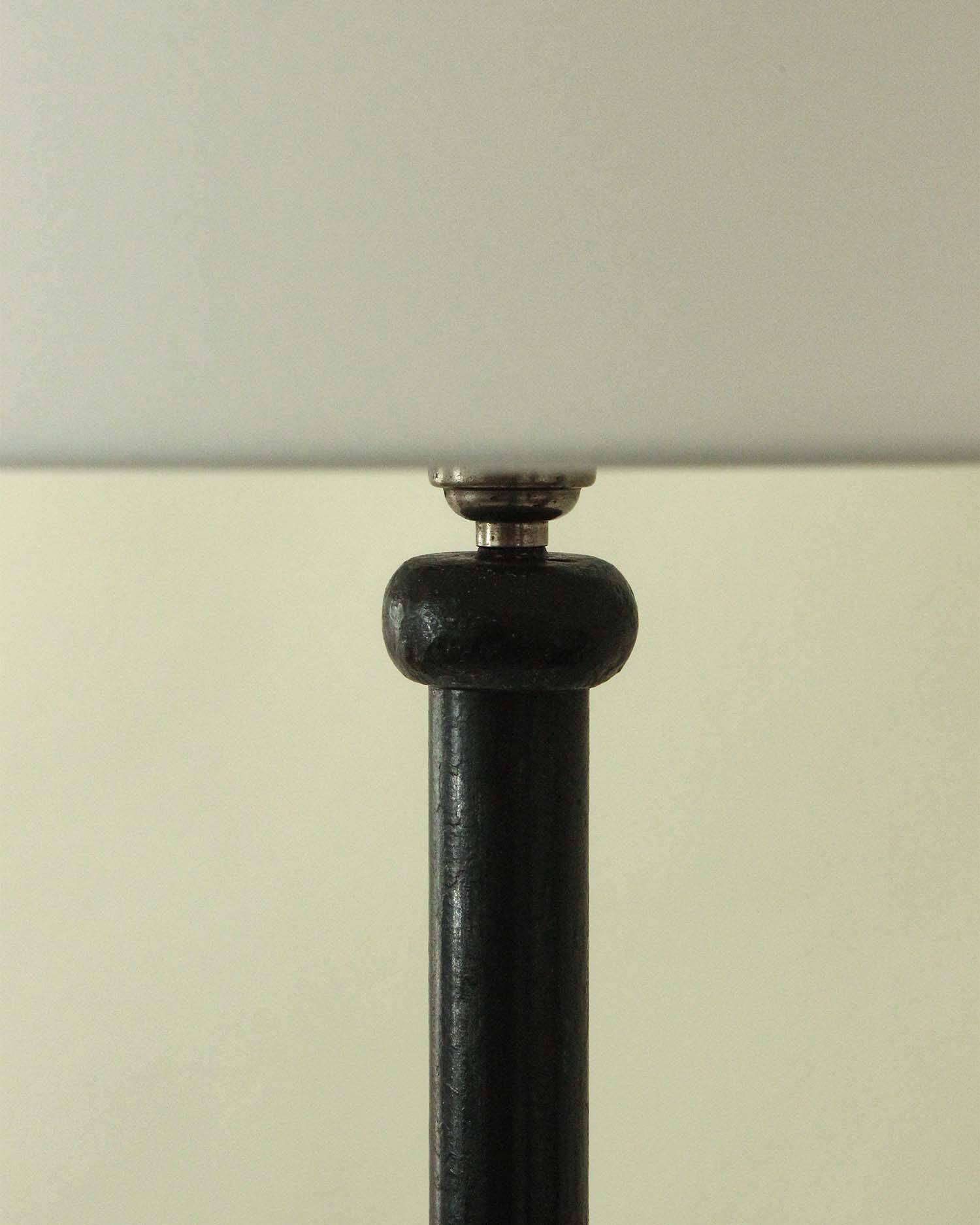 Neoclassical floor lamp in wrought iron