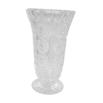 Vase en verre cristal taillé art deco