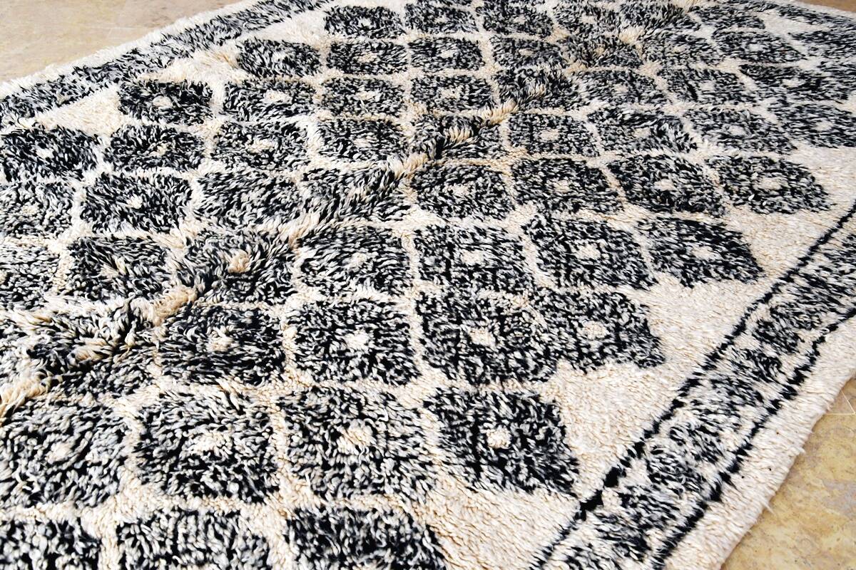 Moroccan Berber carpet Beni Ouarain