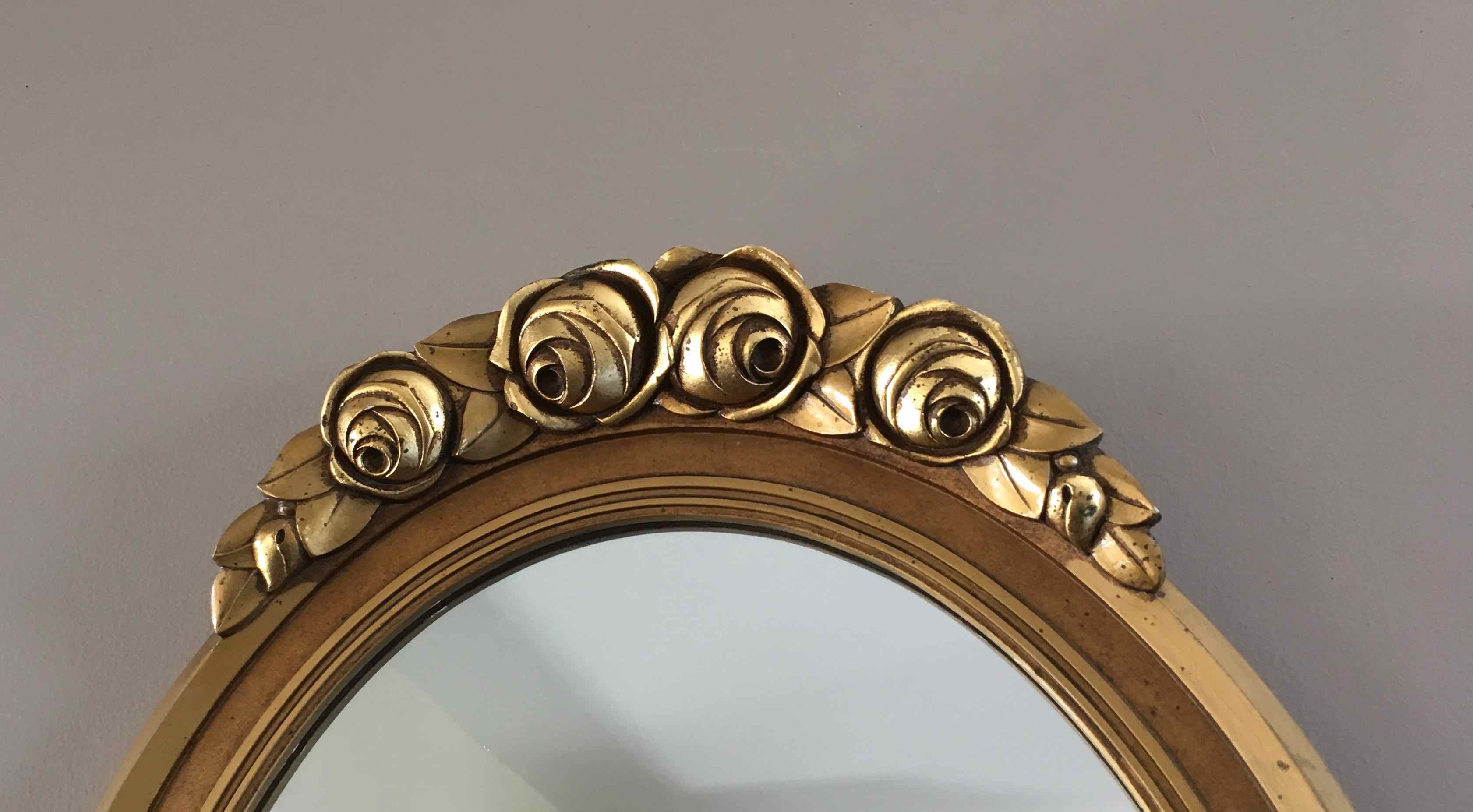 Oval mirror carved gilded wood