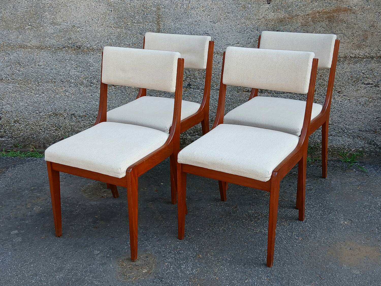 Quatre chaises Scandinaves années 60/70