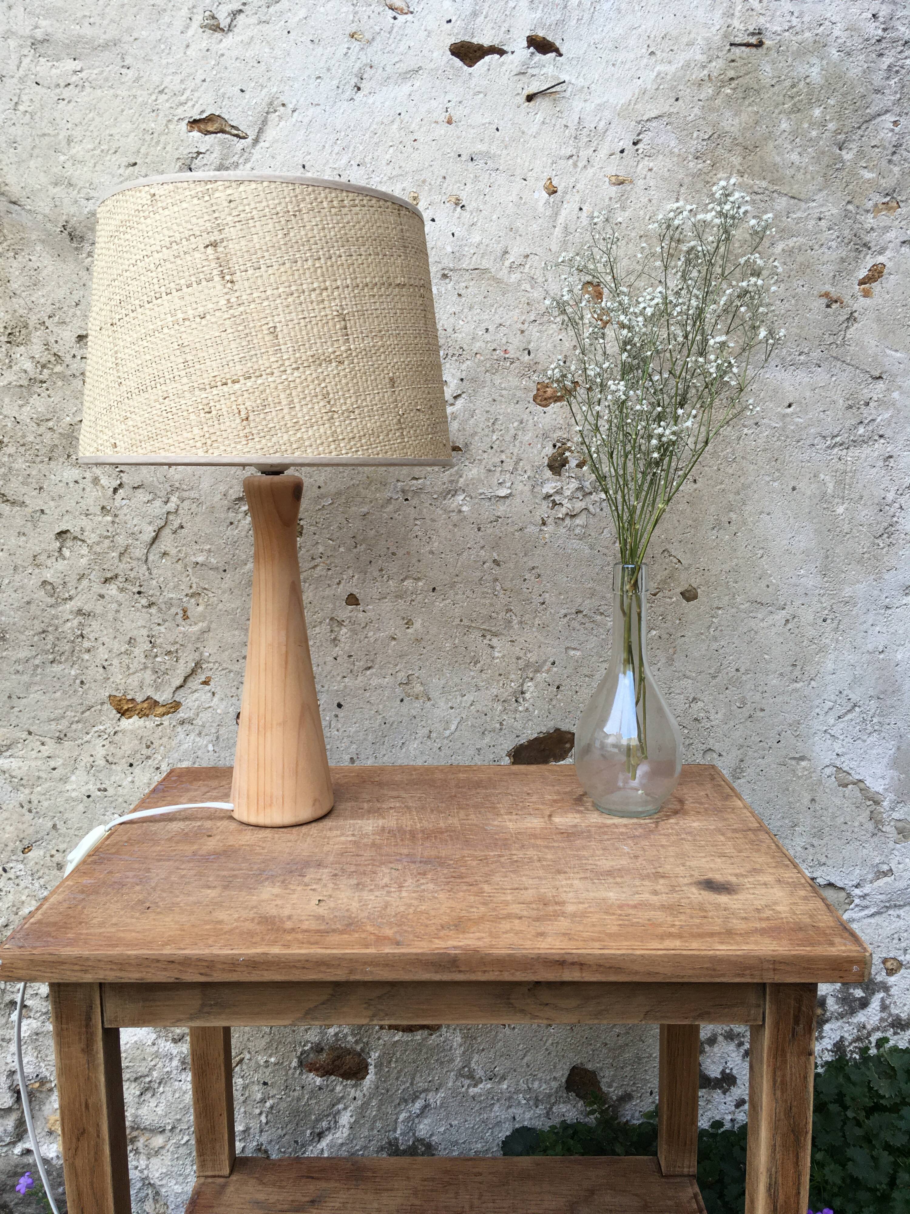 Raw wooden lamp foot