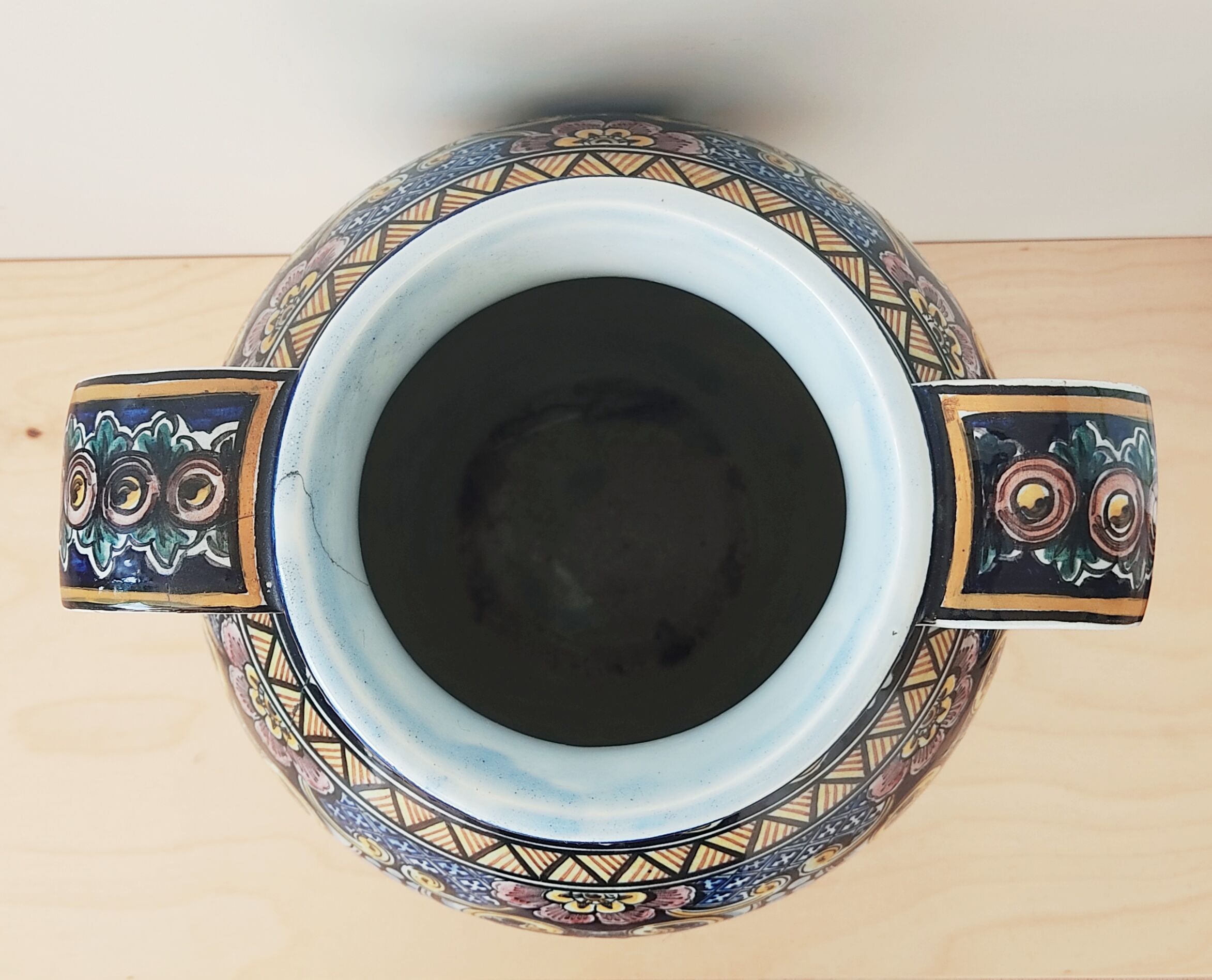 35 cm Portuguese ceramic vase Outeiro Agueda